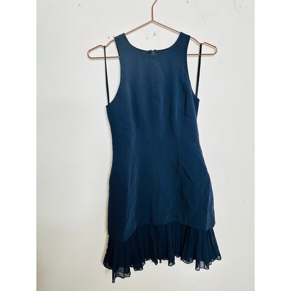 CINQ A SEPT Navy Sleeveless Crewneck Pleated Hemline Catriona Dress size 4 - Picture 2 of 13
